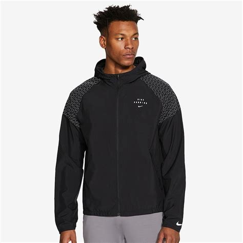 nike essential run divison flash hardloopjas zwart heren|Nike Essential Run Division Flash Men's Running Jacket.